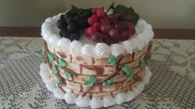 GrapeVine Cake