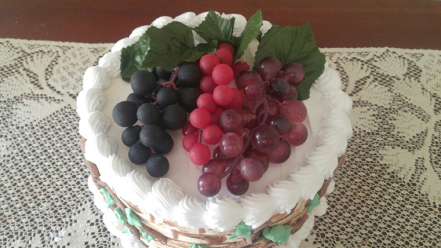 GrapeVine Cake