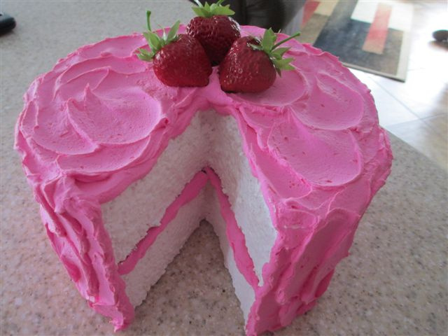 Deep Strawberry cake with pure vanilla middle