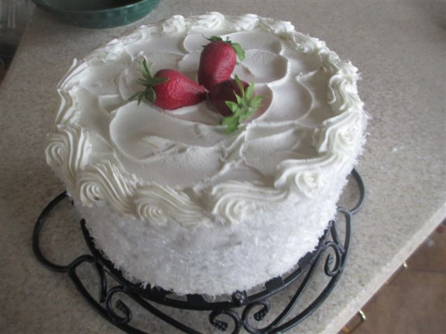 Coconut Vanilla topped Cake