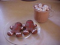 Hot Chocolate and Gingerbread Cookies Set